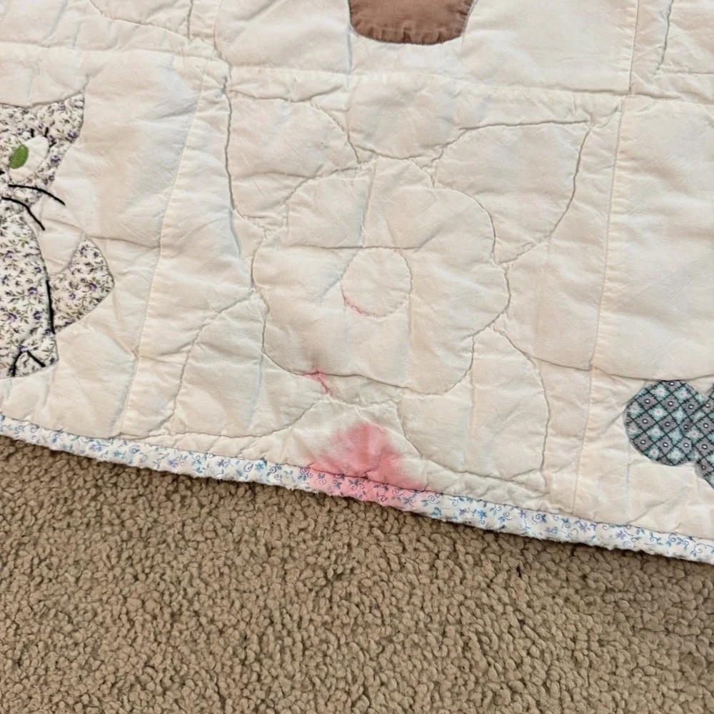 Vintage Handmade Baby Quilt Blanket Appliqué Cats Puppy Bunnies Flowers 36x50